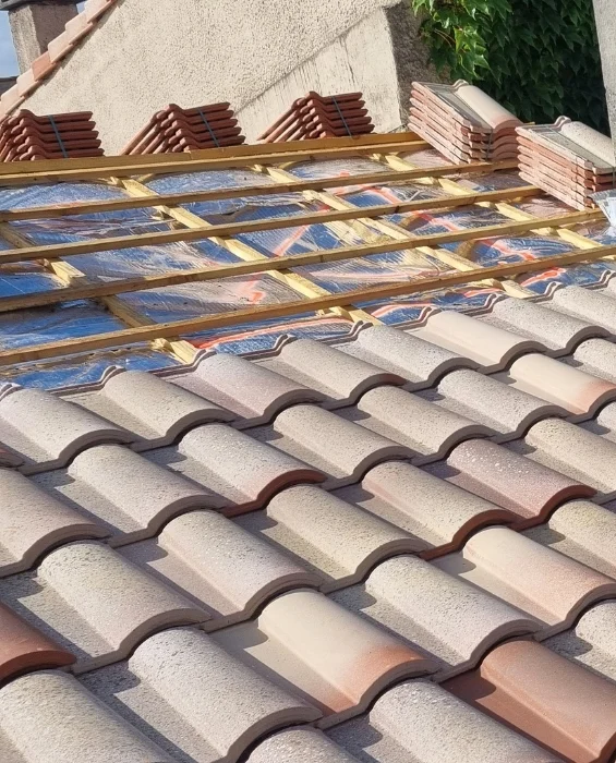 Travaux sur charpente traditionnelle en bois - Prestation couvreur zingueur Gradignan et Jonzac